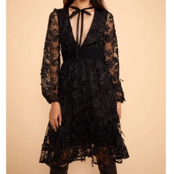 Cynthia Rowley Harlow Embroidered Lace Deep V-Neck Dress P2P 17 in. - Picture 2 of 12